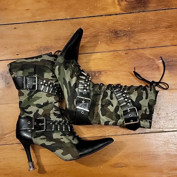 Camo High Heel Shoes - Picture 5 of 15